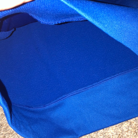 Under Armour hoodie. Xs - Picture 6 of 8